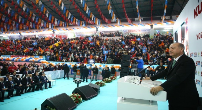 'Milletimiz ne der ona bakarız'