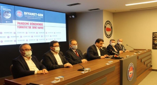 'Salgın Sürecinde Türkiye'de Dini Hayat'