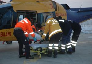 Ambulans helikopter İspir'e uçtu