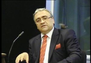 ENER:'Bayrağa uzanan eller kırılır'