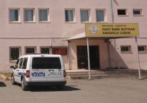 Hırsızların yeni adresi; okullar