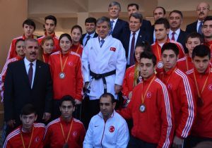 Gümüşhane Cumhurbaşkan'ı Gül'ü ağırladı
