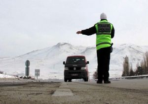 Araçlar durduruldu, bir bir kontrolden geçti