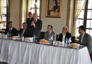 Meclis Üyelerine, Bakan Güllüce örneği