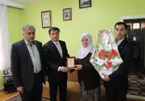 Anne Ala'nın hayır duasını aldılar