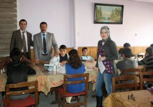 Pasinler'de okullar satrançta yarışıyor