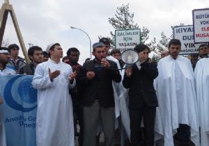 AGD Mısır'daki zulmü protesto etti
