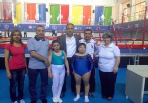 Muhsin'den 5, Aliye'den 4 altın madalya