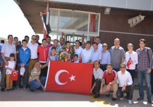 Kaya'ya görkemli karşılama