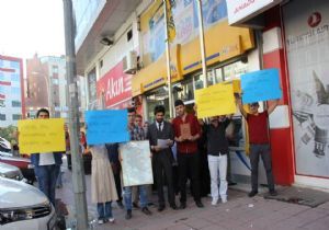 AK Partili Gençler İhsanoğlu'na ‘Safahat' gönderdiler