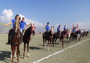‘Ata sporlarını yaşa ve yaşat'