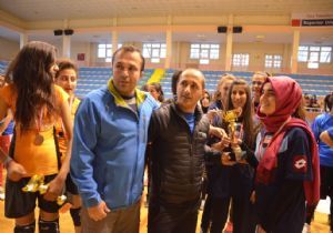 Oltu İbni Sina Erzurum'u temsil edecek
