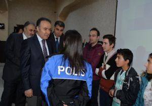 Altıparmak'tan Mavi Kar Taneleri'ne destek