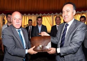 Altıparmak: ‘Büyükşehir katma değer üretiyor'