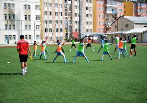 Yakutiye'de futbol altyapısına destek