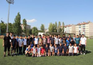 Erzurumlu güreşçiler Oltu Kampı'nda