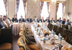 Salman Din Görevlileriyle istişare etti