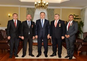 ‘Şehit yakınları kutsal emanet'