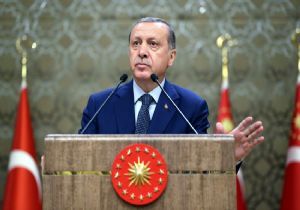 ‘Kimsenin bu bayrağı indirmeye gücü yetmez'