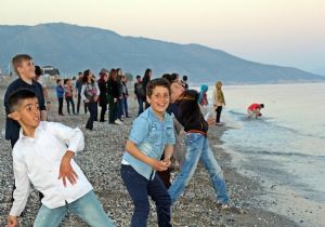 Demre, Erzurumlu çocukları ağırladı