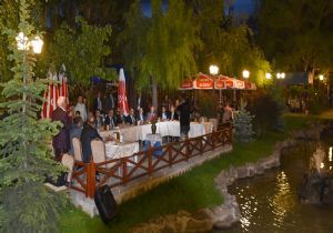 Sekmen'den Değerler vurgusu