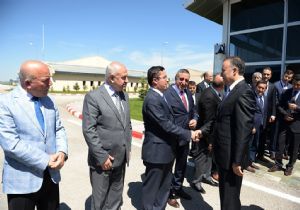 Vali Altıparmak Erzurum'a veda etti