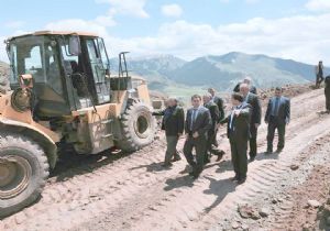 Aydemir: ‘Onların dili tutulur, yüzleri kızarır'