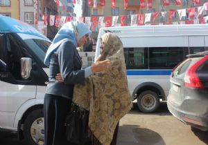 Taşkesenlioğlu'ndan başörtüsü vurgusu