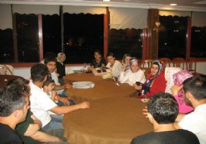 Gurbetteki Dadaşlar iftarda buluştu