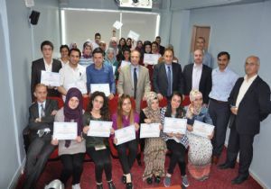 28 öğrenciye SGK sertifikası verildi