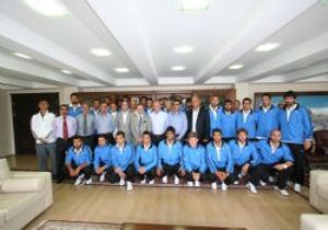 Büyükşehir'den maça davet