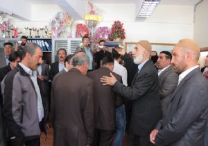 Barış için Kur'an üstüne yemin ettiler