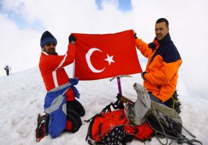 Zirvedekiler için zirveye çıktılar