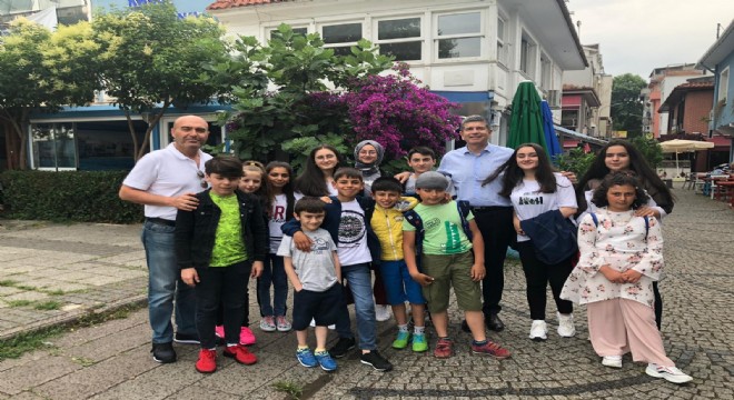 Aslı Nemutlu'nun ailesi genç kayakçıları misafir etti