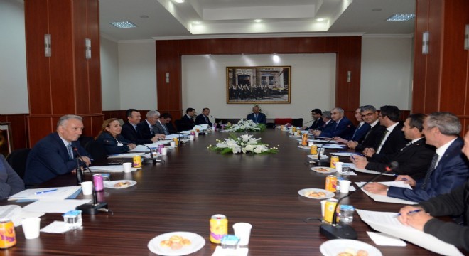 Azizoğlu'na istihdam brifingi