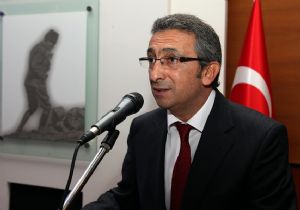 Beşe Amerikan Modernleşmesi'ni anlattı