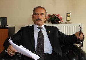 Üç buçuk soysuza pabuç bırakmayalım'