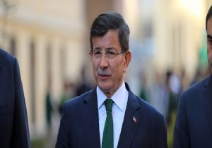 Davutoğlu'ndan Bayırbucak Türkmenlerine Destek