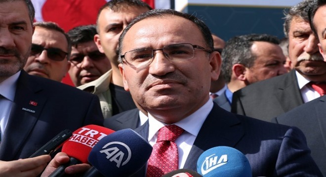 Bozdağ'dan “siyasi ahlaksızlık abidesi