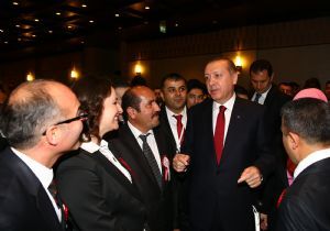 ‘Öğretmen dediğimiz de aklımıza fedakarlık gelir'