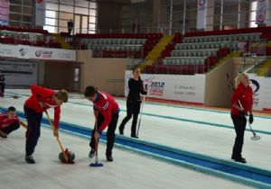Curling'te uluslararası heyecan