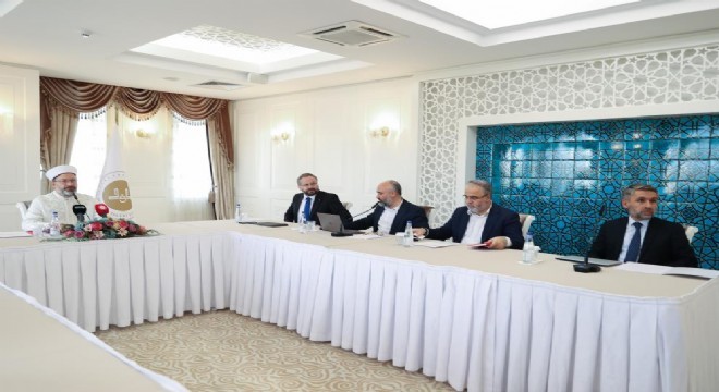 Erbaş: ‘Bir an önce harekete geçmeliyiz'