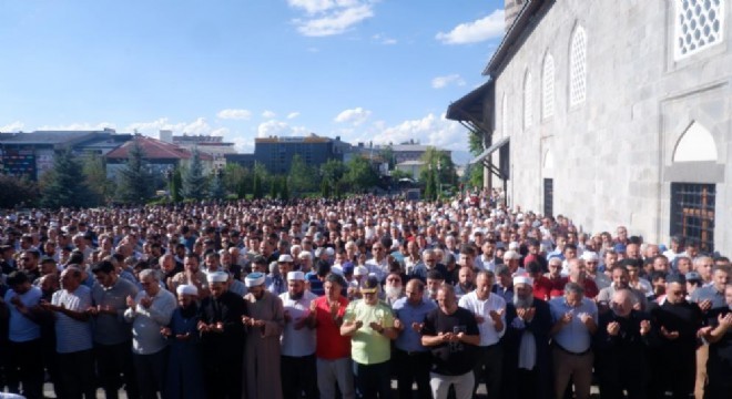 Erzurum'da Haniye için gıyabi cenaze namazı kılındı