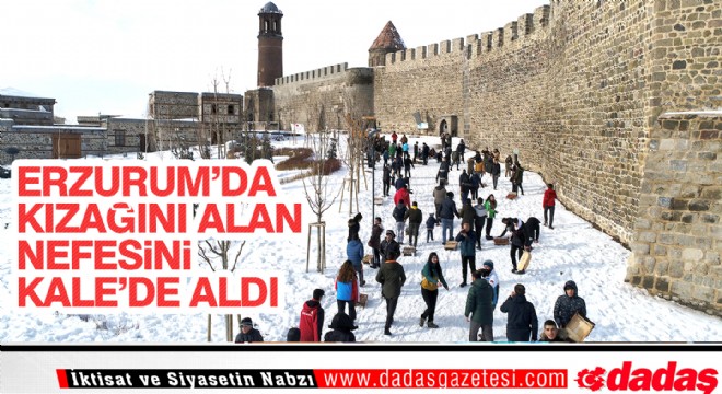 Erzurum'da kızağını alan Kaleye koştu