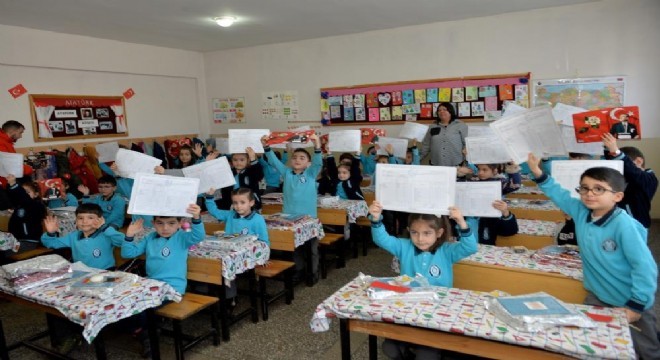Erzurum'da 167 bin öğrenci karne aldı