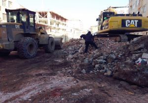 Yakutiye harabelerden temizleniyor