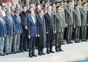 Havuzbaşı'nda 12 Mart kutlaması