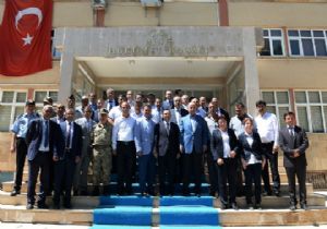 Hınıslılar Vali Azizoğlu'nu ağırladı