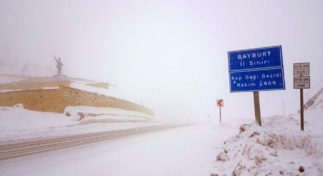 Kop'ta kar ve tipi ulaşımı olumsuz etkiledi