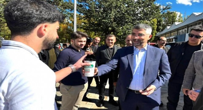 Küçükoğlu: Her zaman gençlerimizin yanındayız